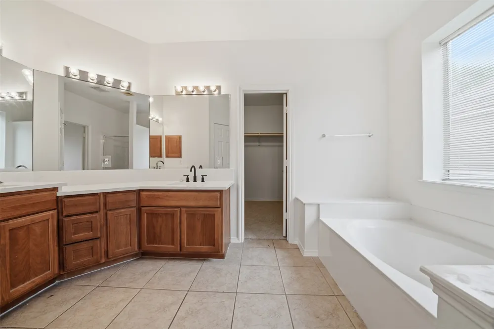 118 Invierno Street Kyle, TX 78640