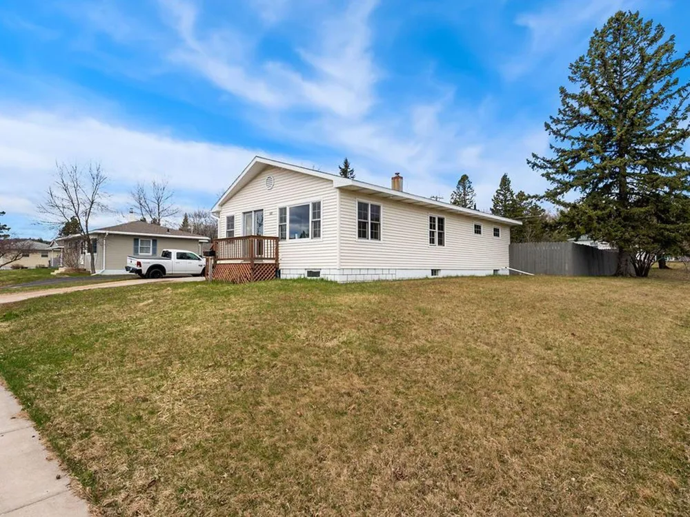 68 Edison Boulevard Silver Bay, MN 55614