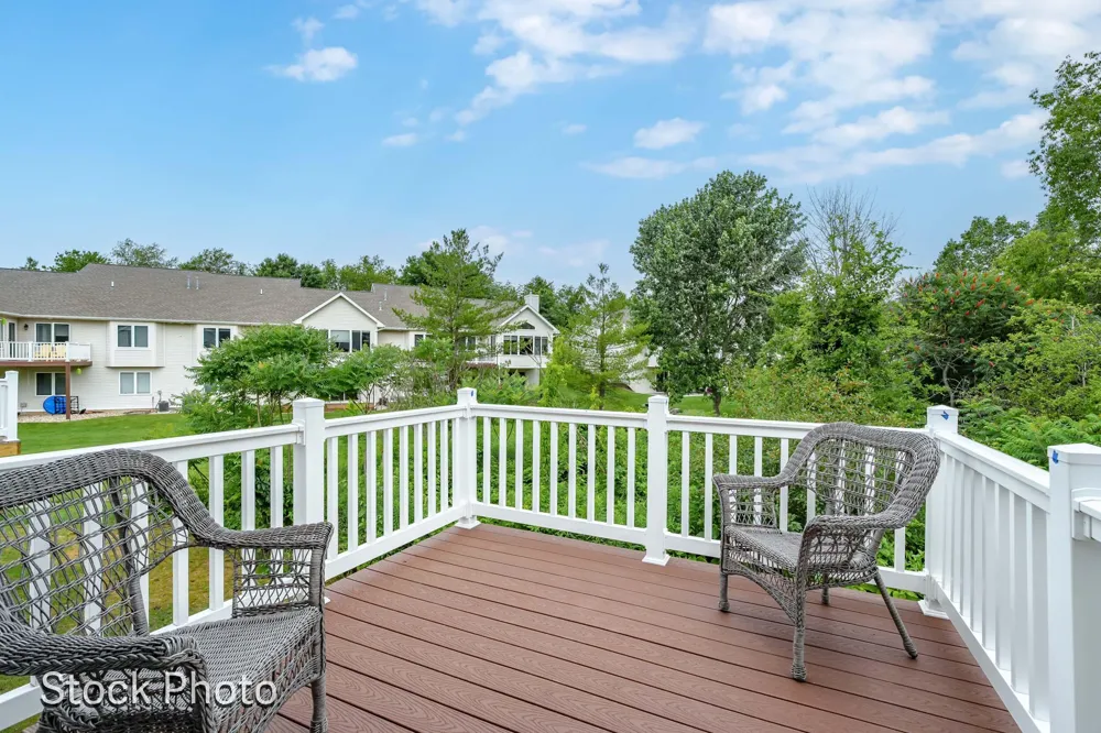 327 Round Hill Road Kalamazoo, MI 49009