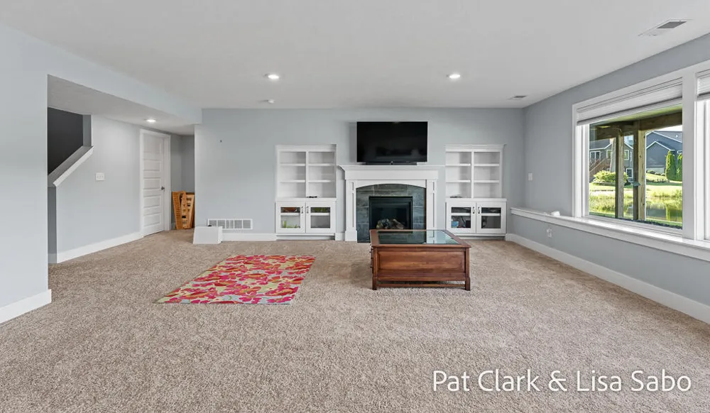 13458 Waybury Drive Nunica, MI 49448