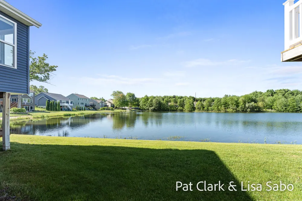 13458 Waybury Drive Nunica, MI 49448