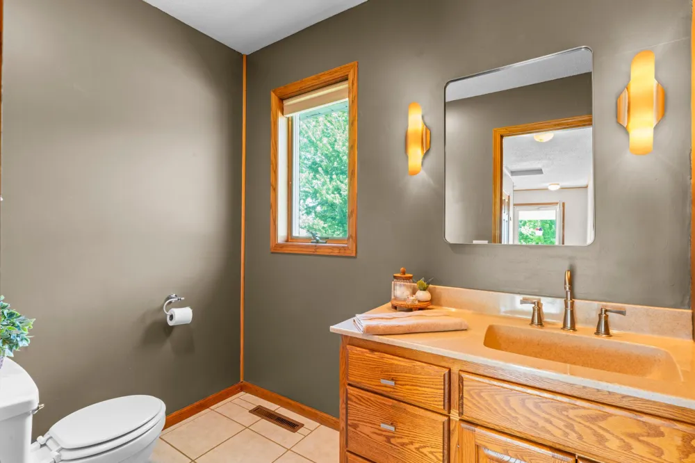 4141 90th Street NW Oronoco, MN 55960