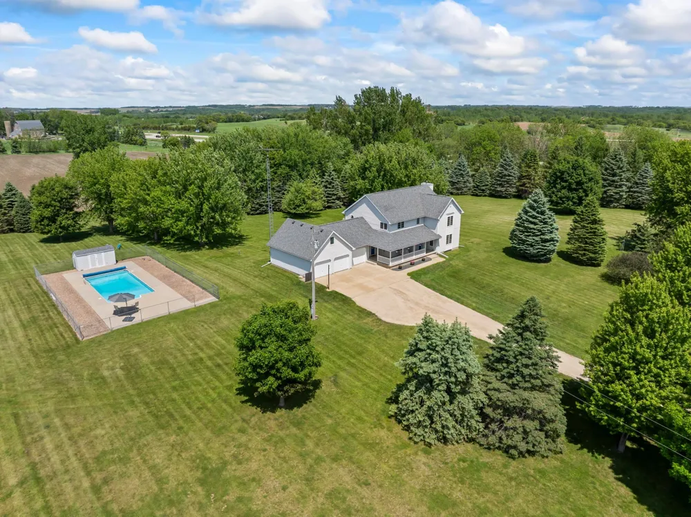 4141 90th Street NW Oronoco, MN 55960