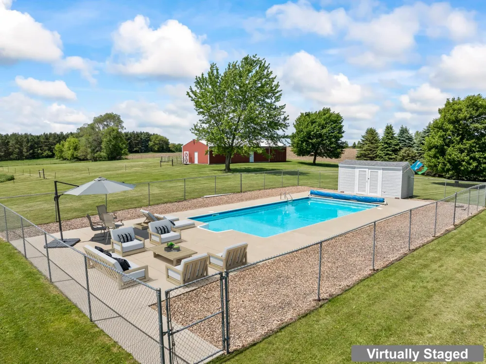 4141 90th Street NW Oronoco, MN 55960