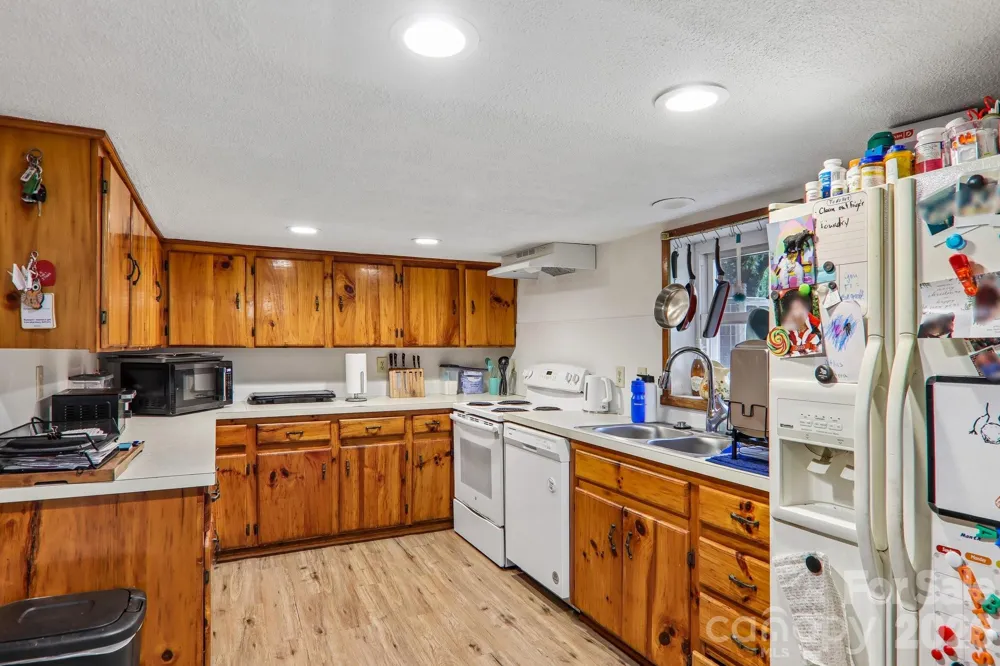 677 Mount Olivet Road Zirconia, NC 28790