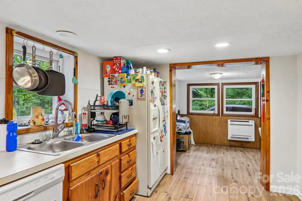 677 Mount Olivet Road Zirconia, NC 28790