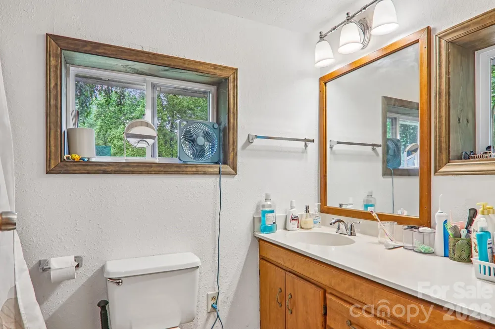 677 Mount Olivet Road Zirconia, NC 28790