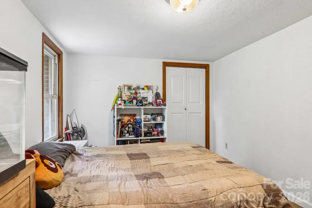 677 Mount Olivet Road Zirconia, NC 28790