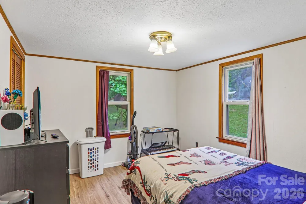677 Mount Olivet Road Zirconia, NC 28790