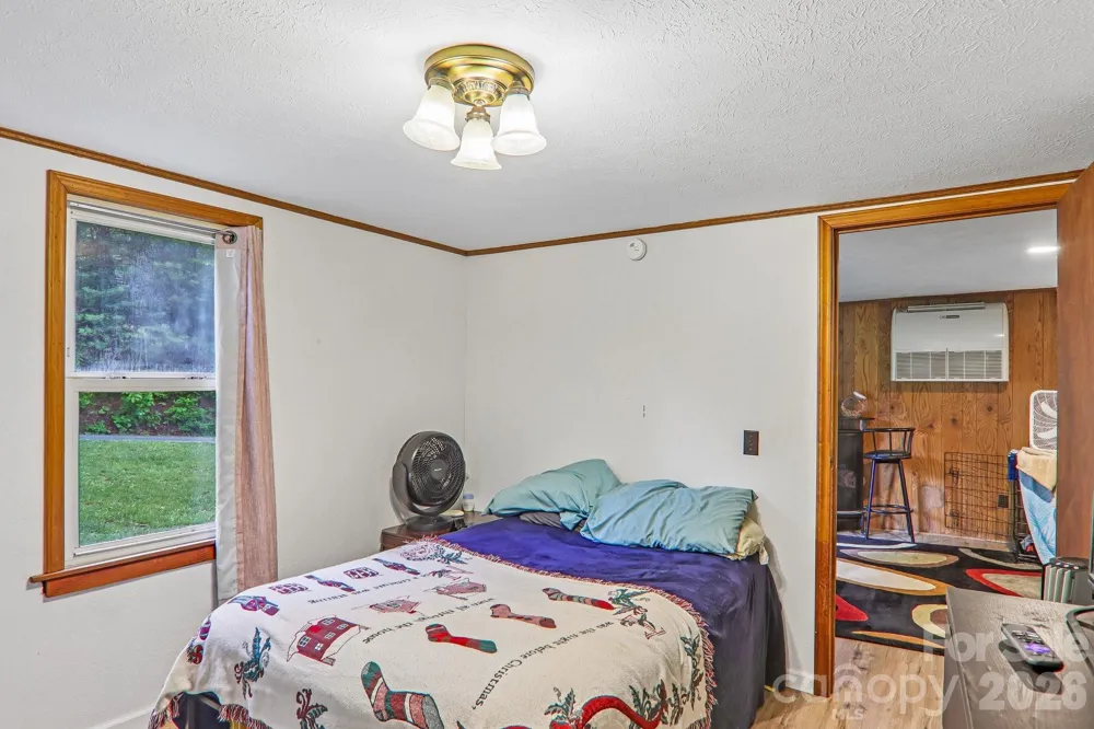 677 Mount Olivet Road Zirconia, NC 28790