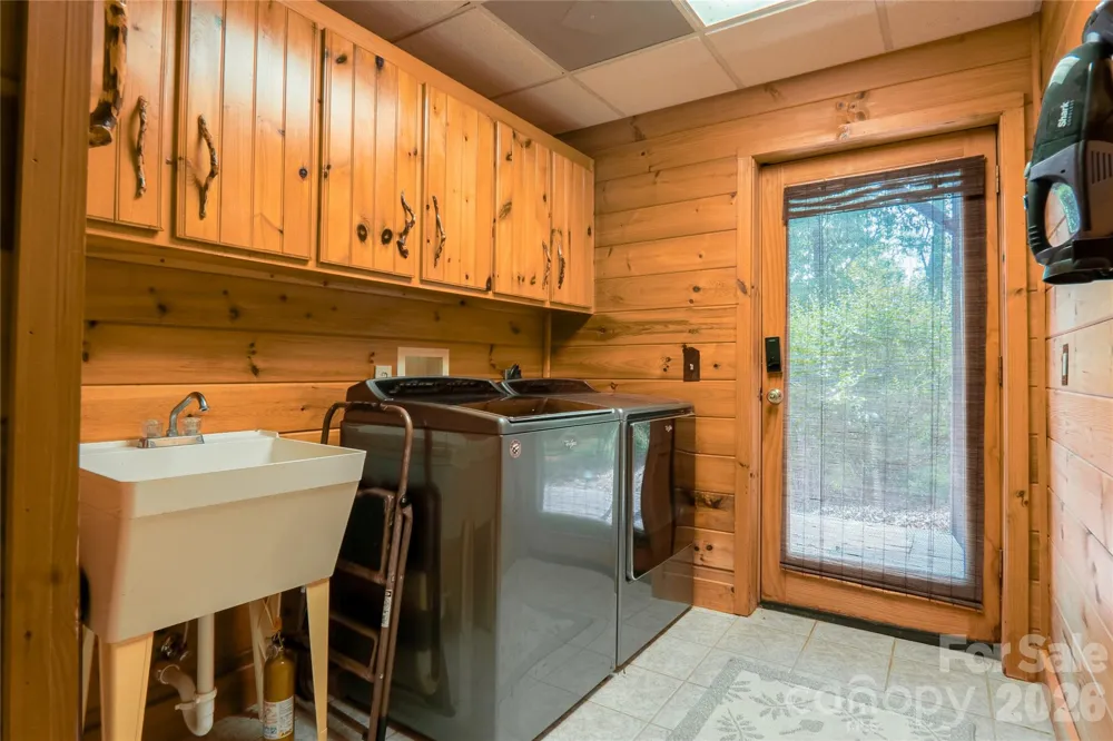 300 Williams Circle Lake Lure, NC 28746