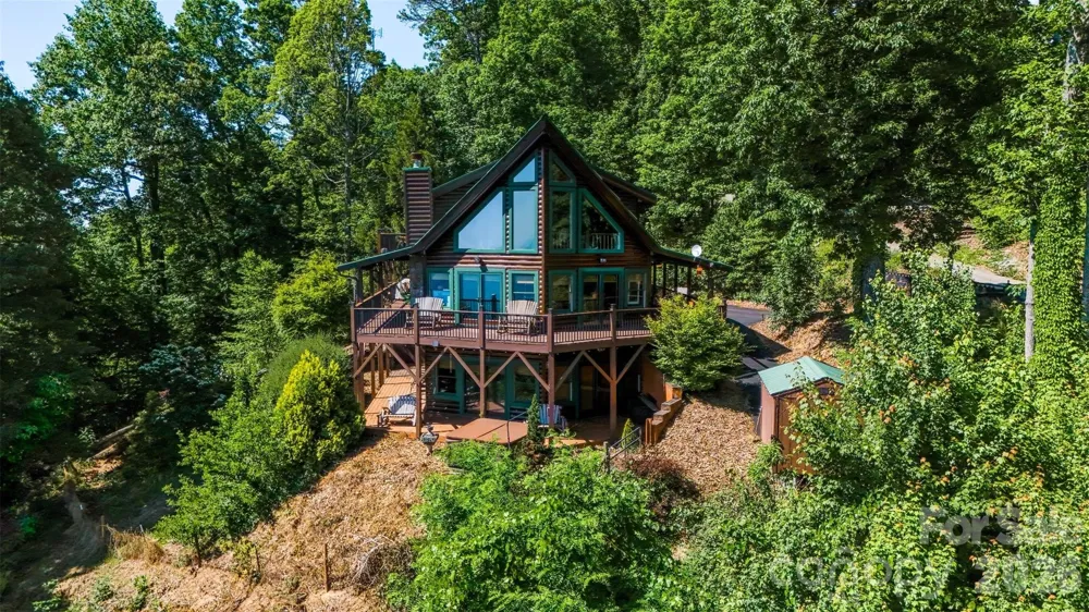 300 Williams Circle Lake Lure, NC 28746