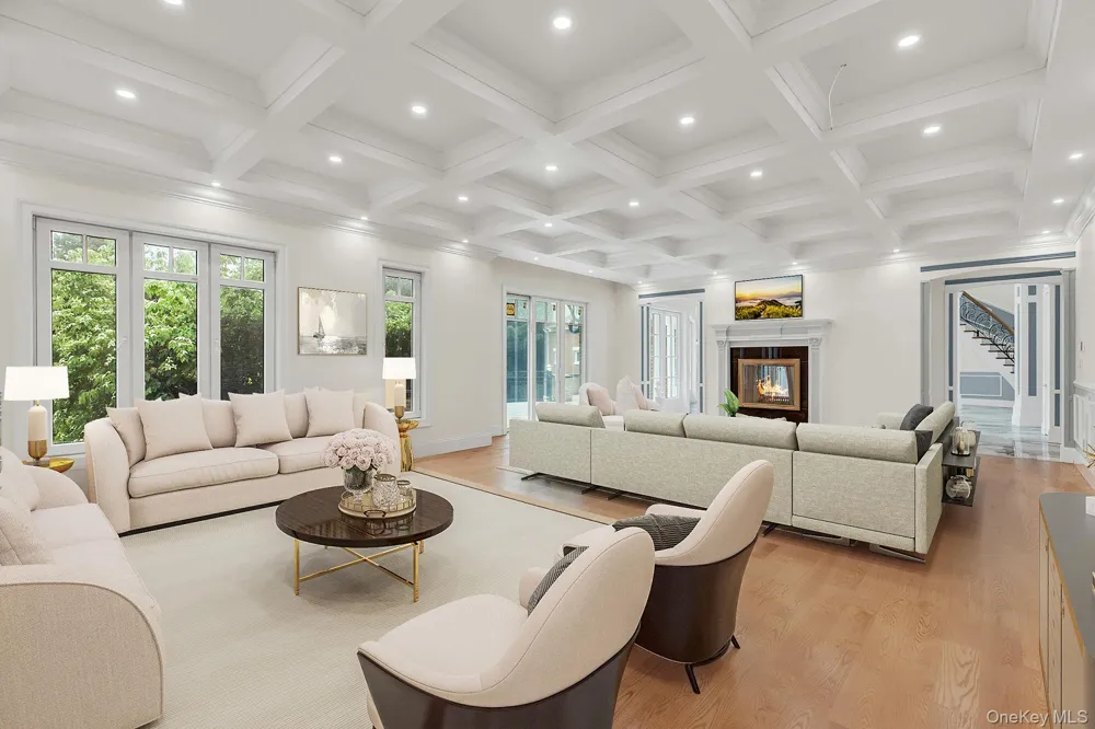 12 Saddle Ridge Road Old Westbury, NY 11568