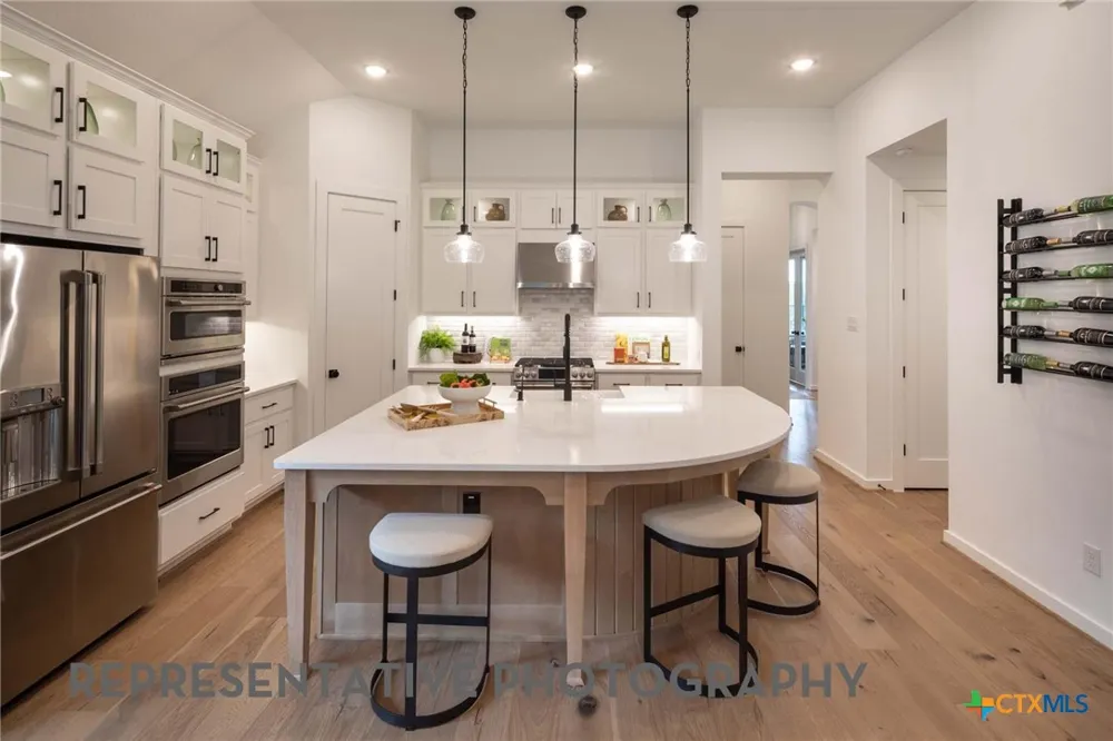 545 High Summit Drive Georgetown, TX 78628