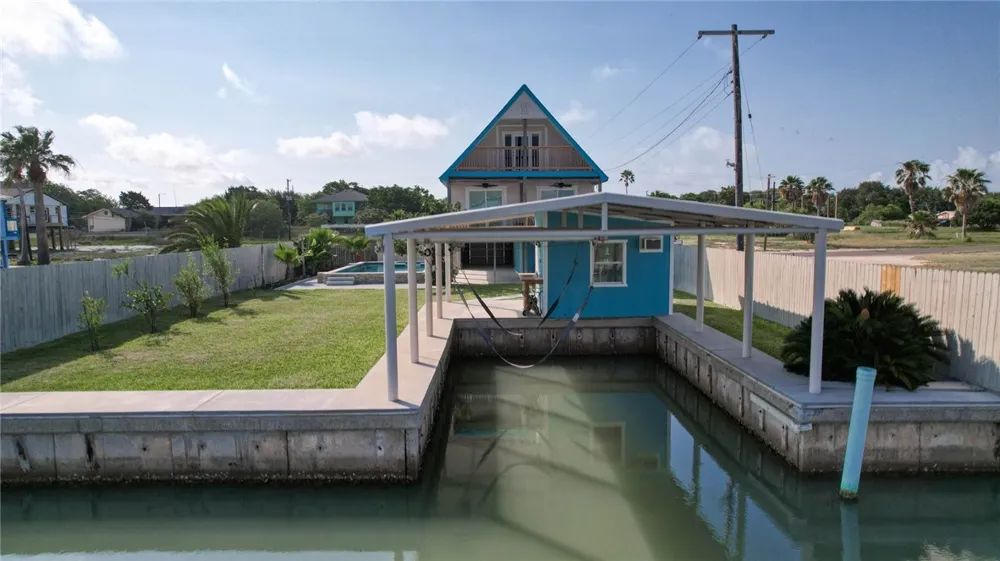 521 Woodhaven Ingleside, TX 78362