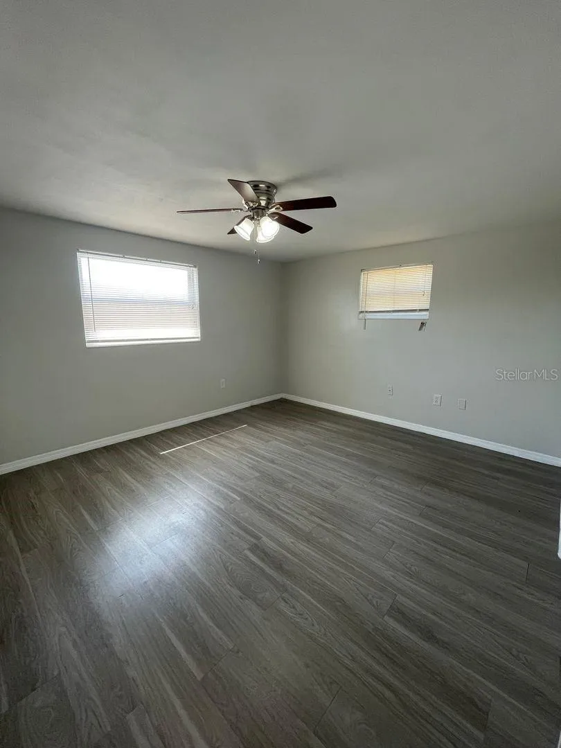 1130 POWERSONG STREET Holiday, FL 34690