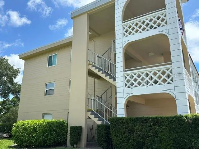 2405 FRANCISCAN DRIVE #23 Clearwater, FL 33763