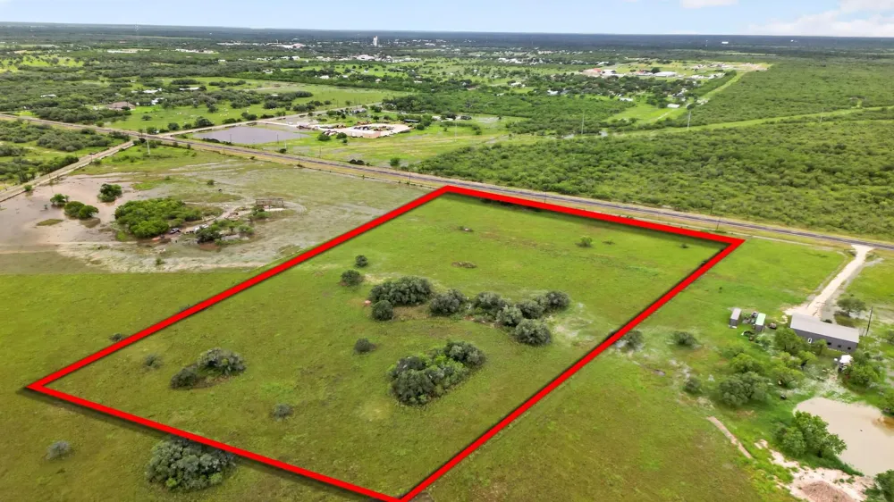 172 Highway 202 Refugio, TX 78377
