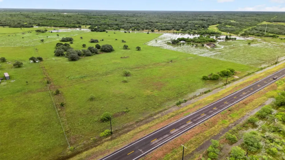 172 Highway 202 Refugio, TX 78377