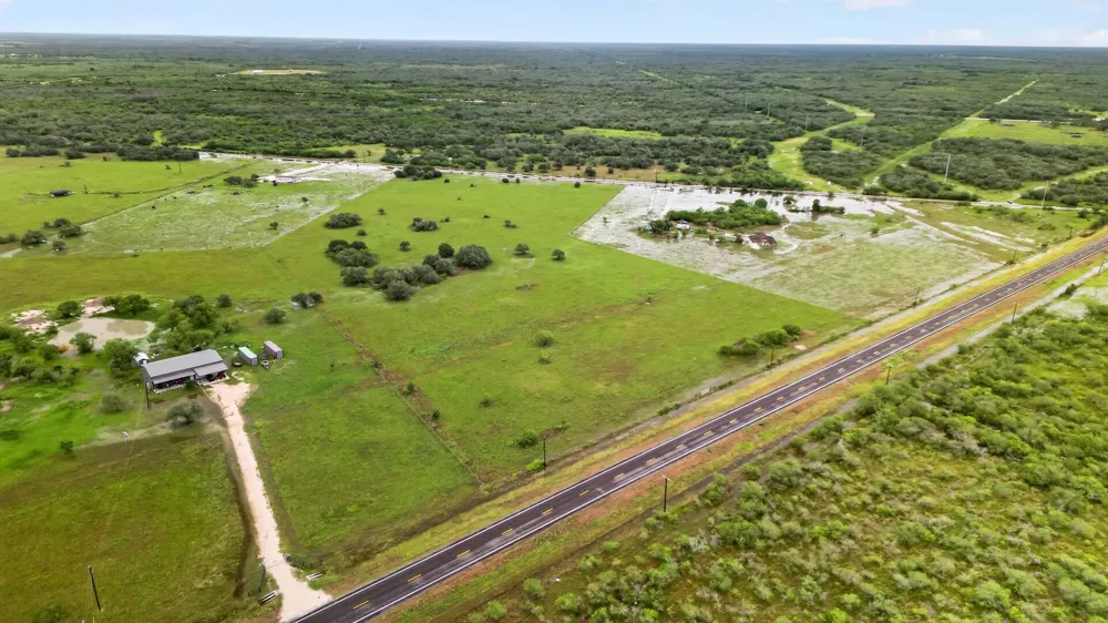 172 Highway 202 Refugio, TX 78377