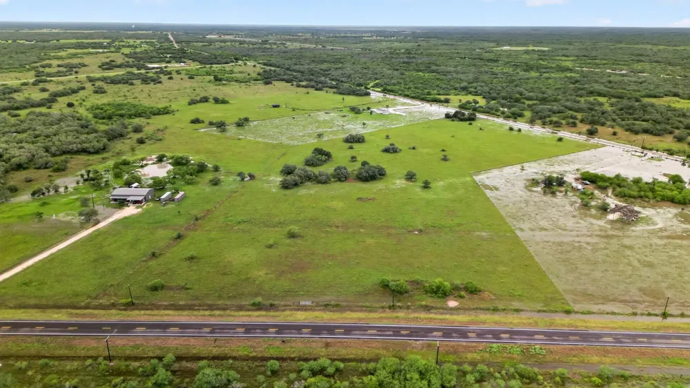 172 Highway 202 Refugio, TX 78377