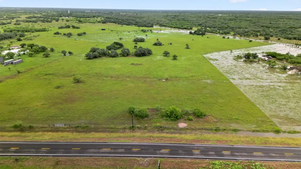 172 Highway 202 Refugio, TX 78377