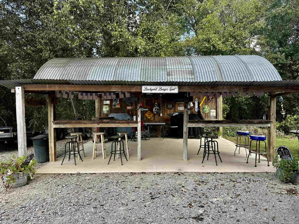 3060 CATFISH LN Crump, TN 38327
