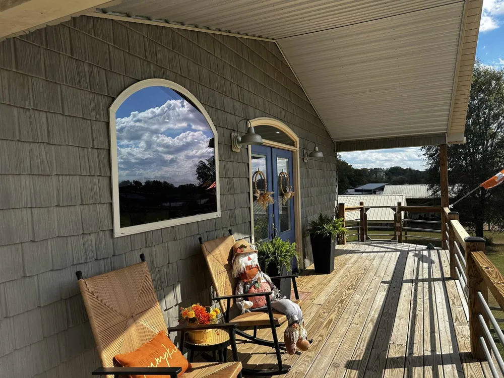 3060 CATFISH LN Crump, TN 38327