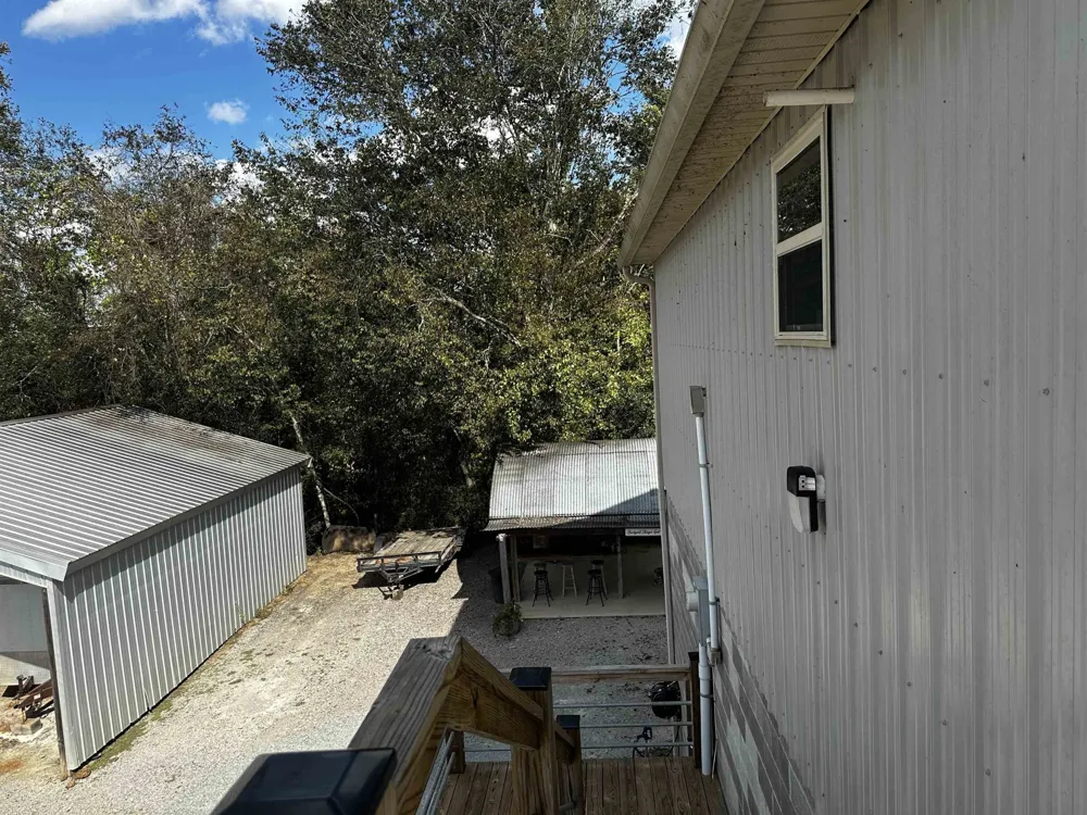 3060 CATFISH LN Crump, TN 38327
