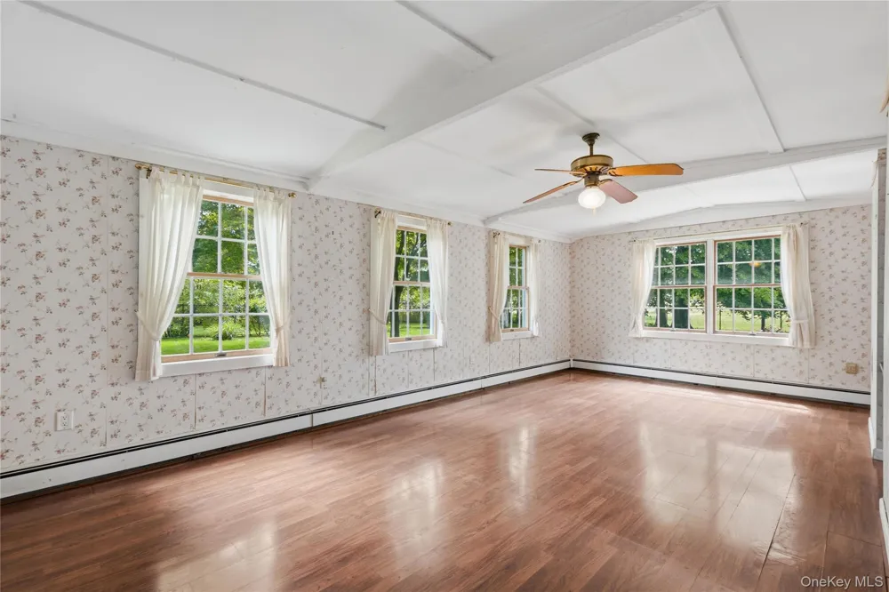 4 Russett Lane Great River, NY 11739