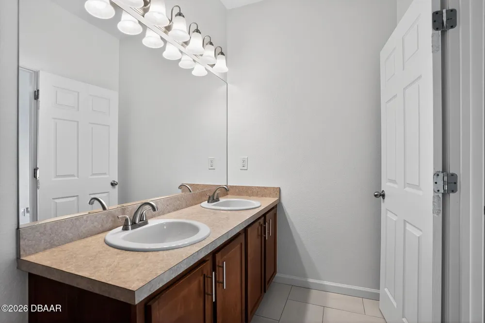 1923 Yellowfin Drive Port Orange, FL 32128