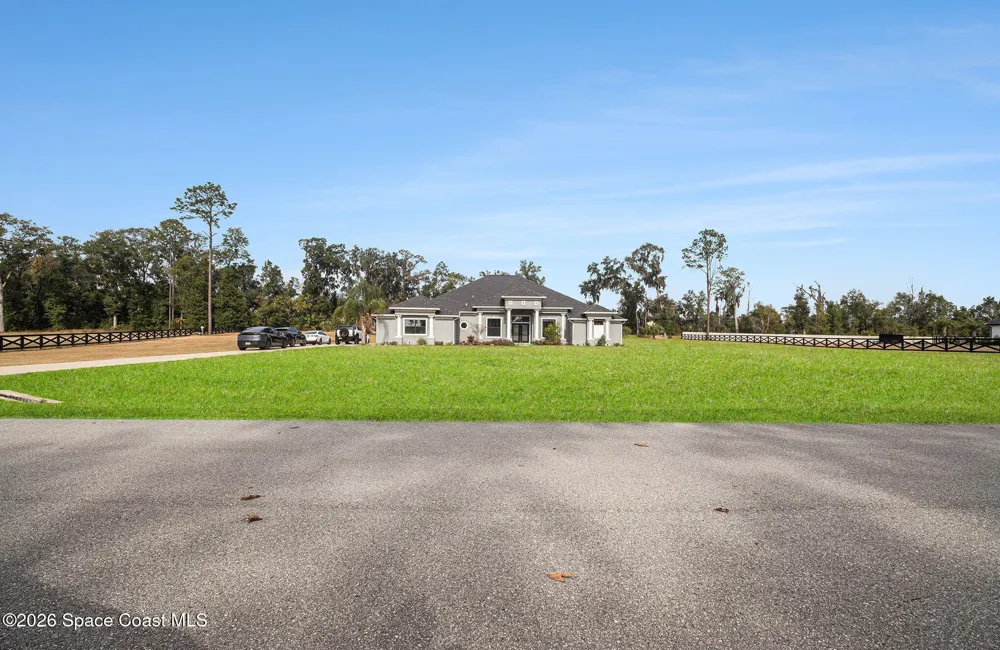 7403 NE 22nd Court Road ocala, FL 34479
