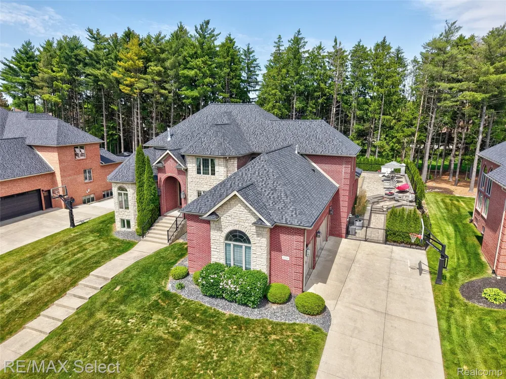 3334 Creekview Drive Davison Township, MI 48423