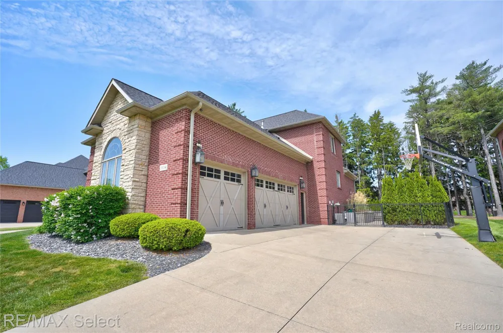 3334 Creekview Drive Davison Township, MI 48423