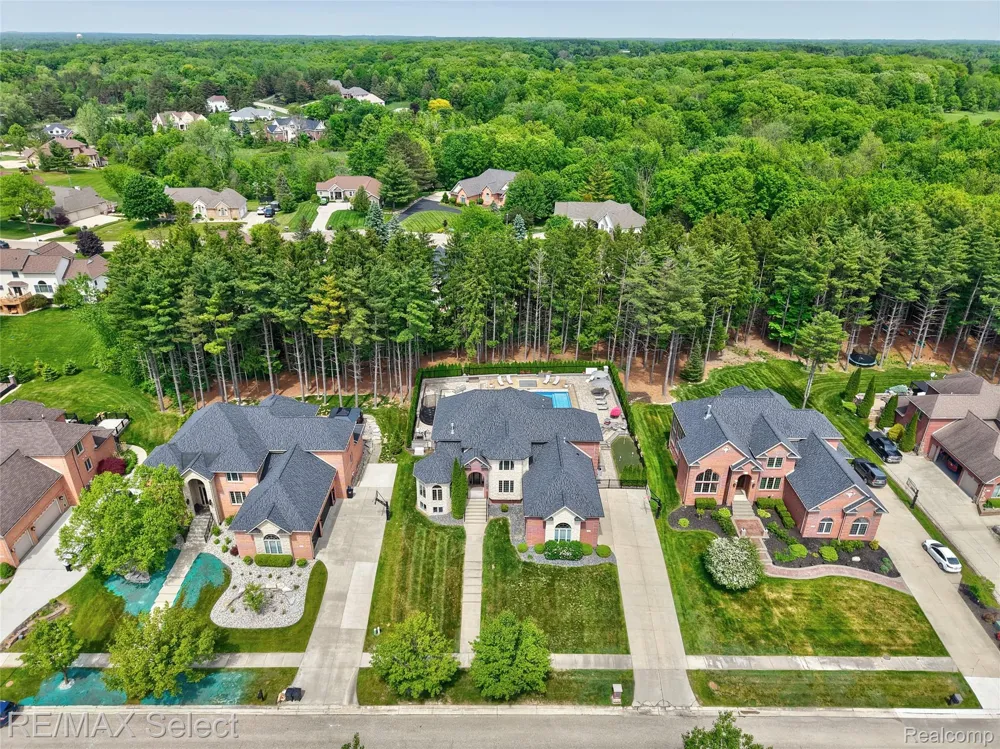 3334 Creekview Drive Davison Township, MI 48423