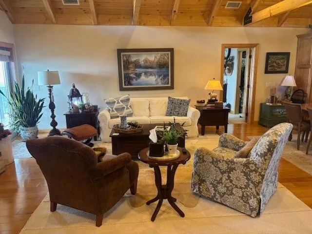 13242 Brockdell Road Pikeville, TN 37367