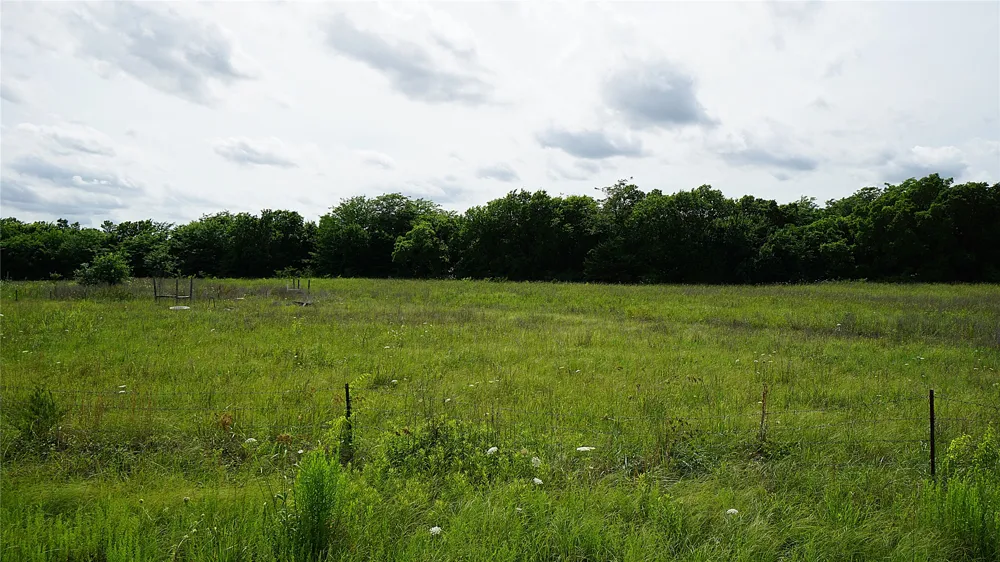 10468 State Highway 50 Ladonia, TX 75449