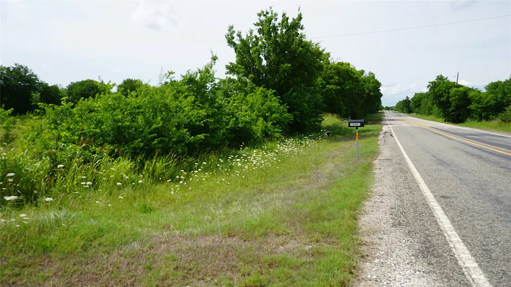 10468 State Highway 50 Ladonia, TX 75449