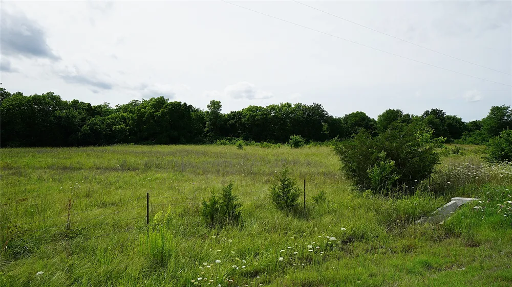 10468 State Highway 50 Ladonia, TX 75449