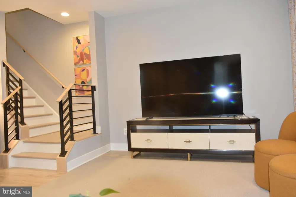 3166 ASCENT ROAD Falls Church, VA 22042