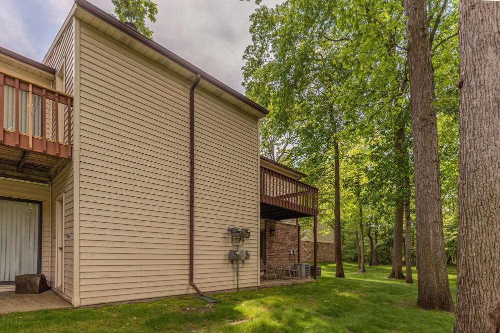 35868 Castlewood Court Westland, MI 48185