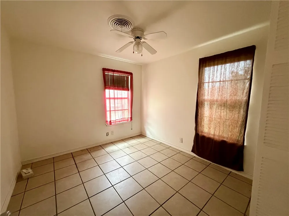 1610 E Fordyce Avenue Kingsville, TX 78363
