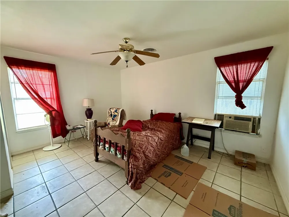 1610 E Fordyce Avenue Kingsville, TX 78363