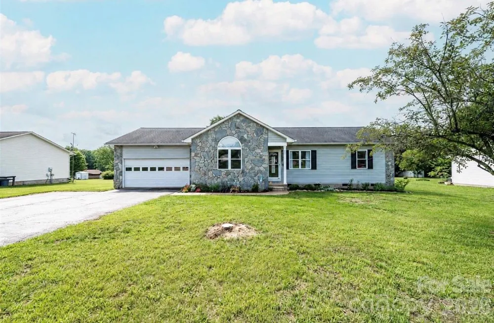 495 Drumstand Road Stony Point, NC 28678