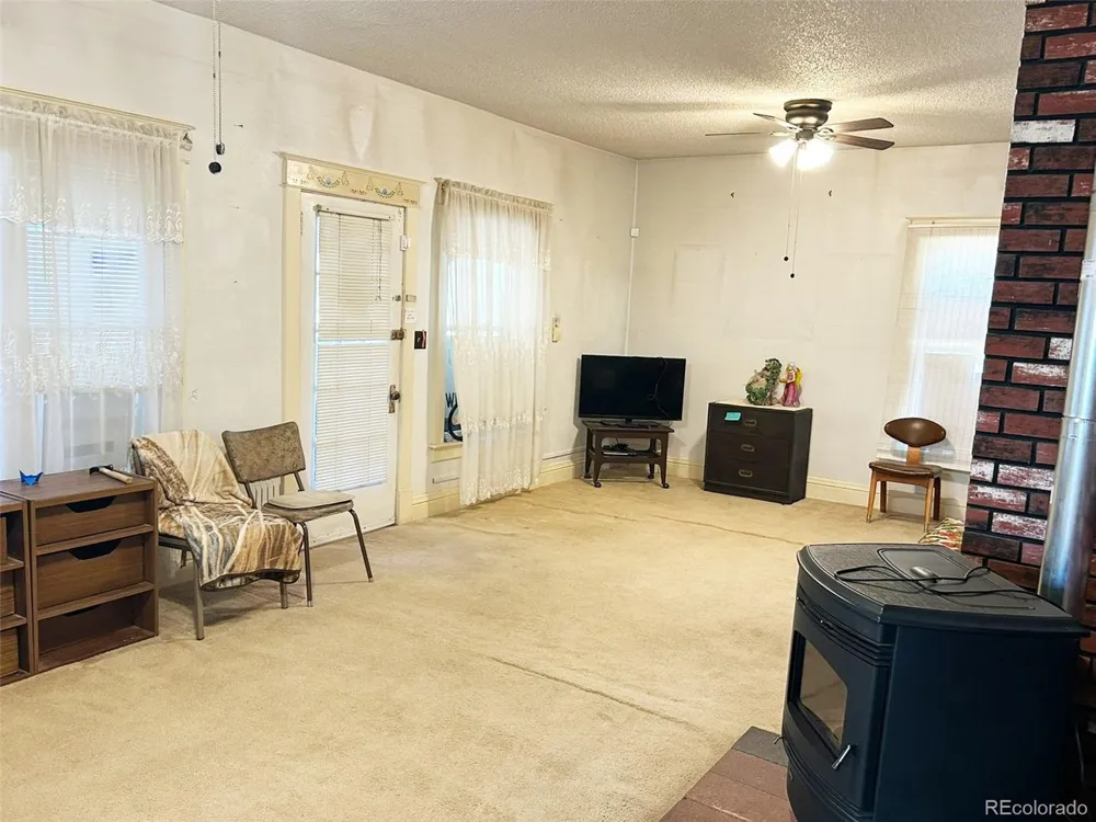 400 7th Street Saguache, CO 81149