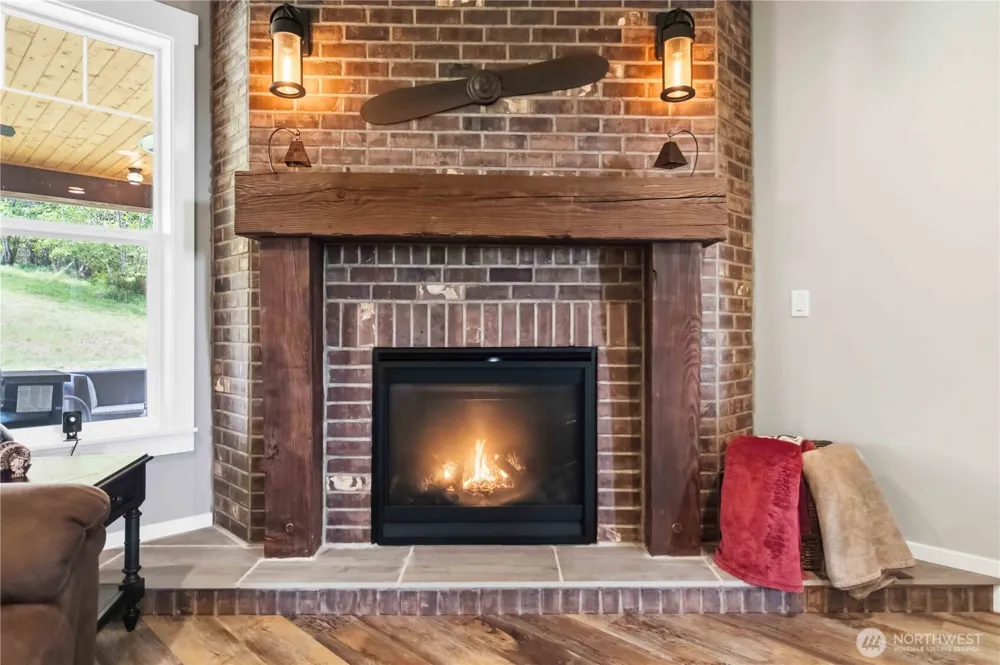 30 Forest Heights Cathlamet, WA 98612