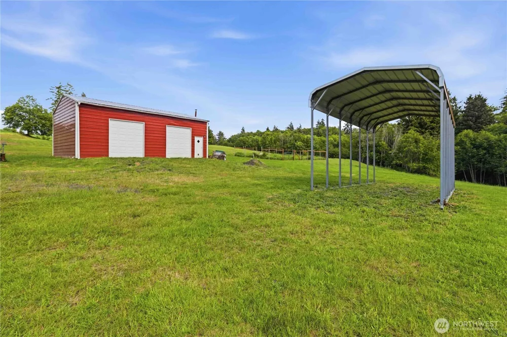 30 Forest Heights Cathlamet, WA 98612