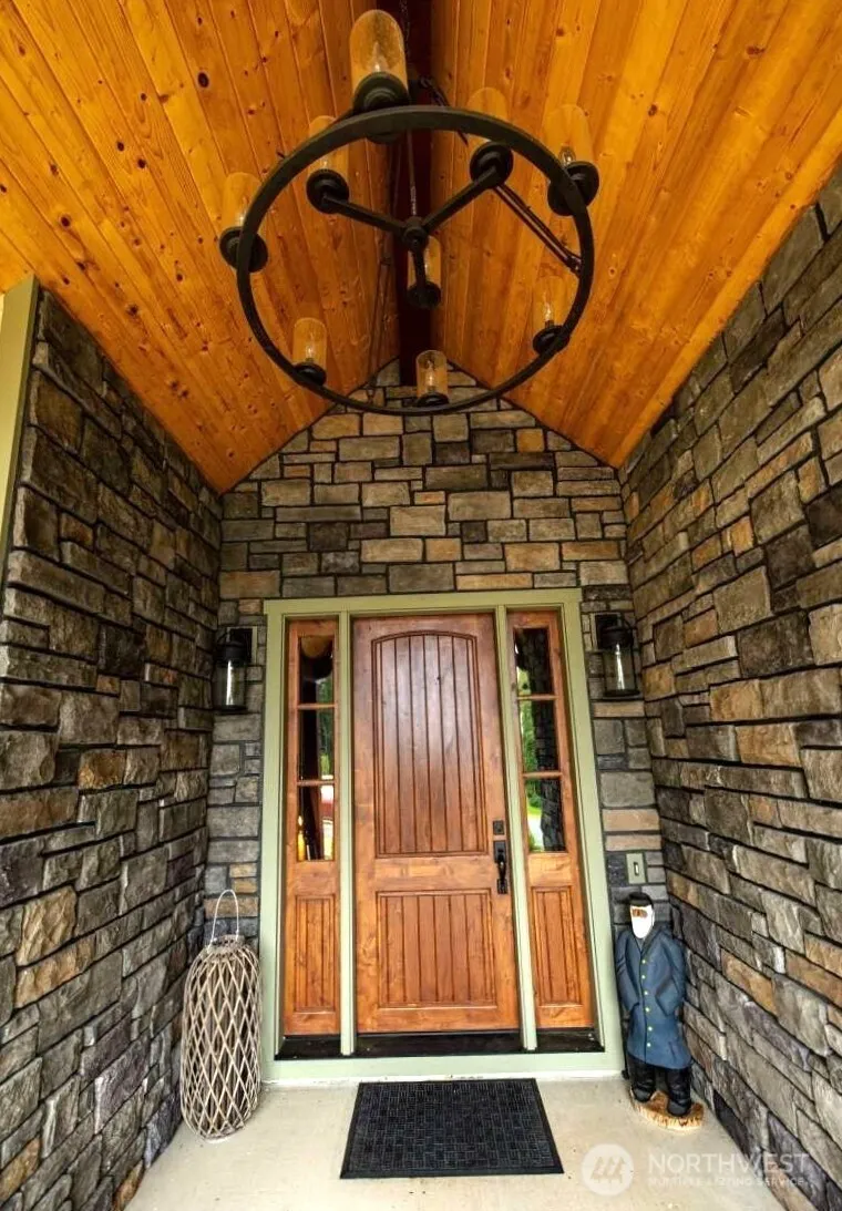 30 Forest Heights Cathlamet, WA 98612