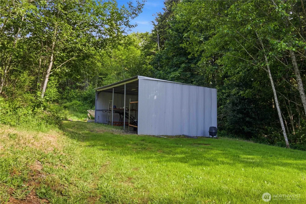 30 Forest Heights Cathlamet, WA 98612