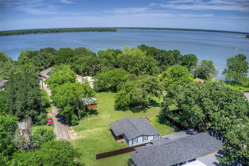10065 Comanche Quinlan, TX 75474